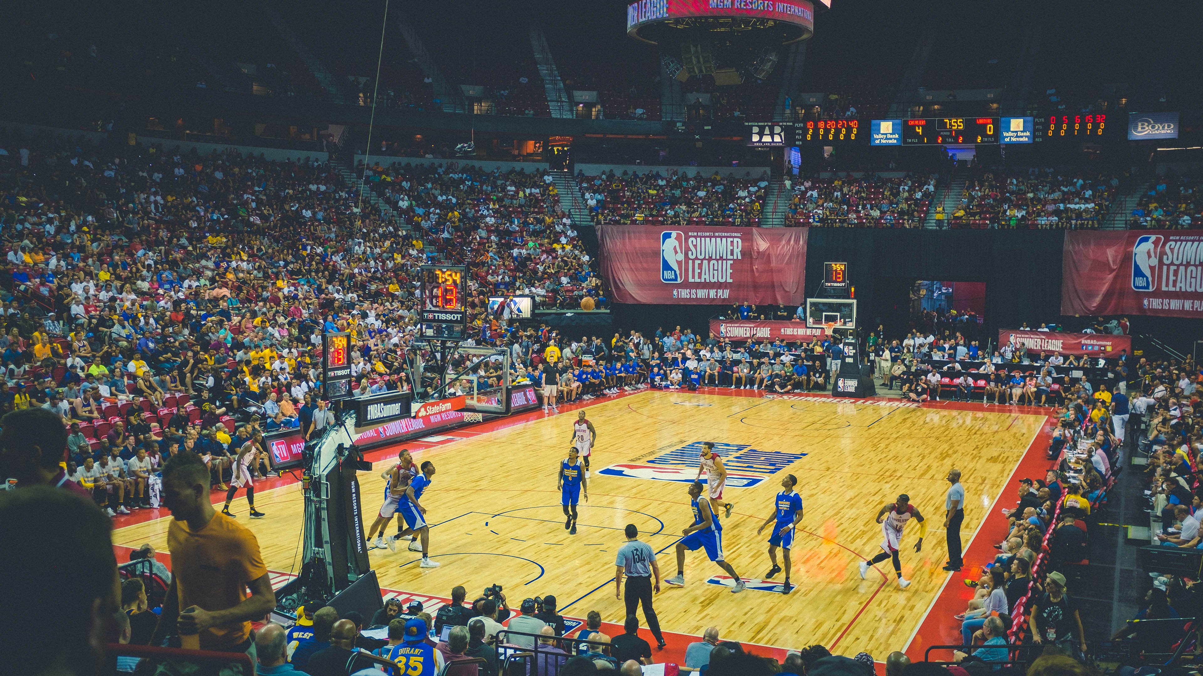 《快节奏对决：电竞比赛中的极限反应时间》，快节奏网络科技有限公司