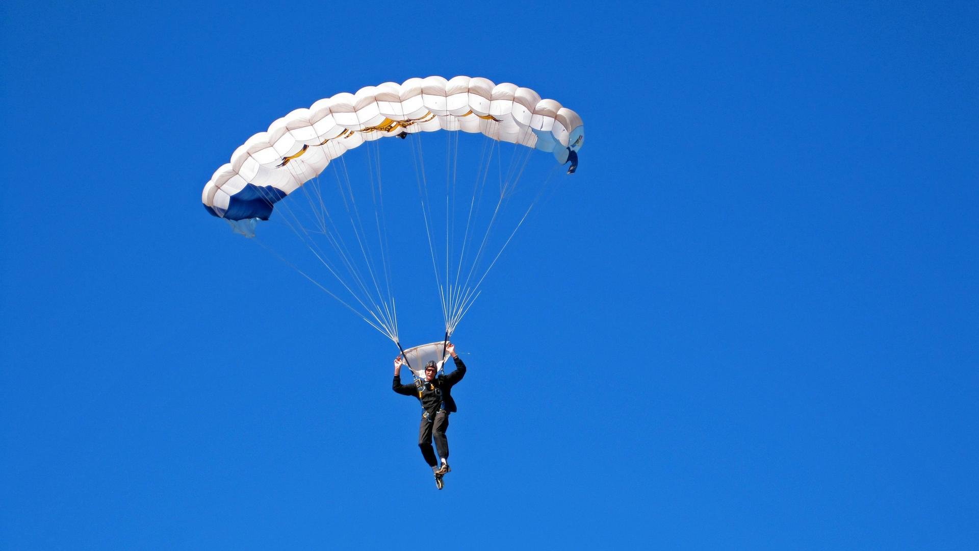 Jiu You-电竞与传统体育深度融合，跨界创新不断推进，电竞能和体育相提并论